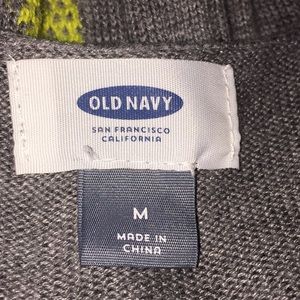 Old Navy Sweaters - Old Navy grey and pineapple scoop neck sweater Sz Old Navy Sweaters - Old Navy grey and pineapple scoop neck sweater Sz